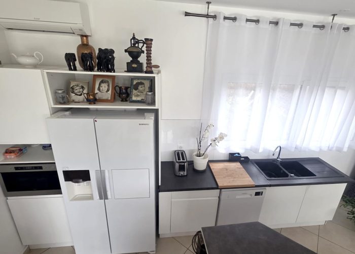 villa-courlis-location-maison-pyla-cuisine-3.jpg