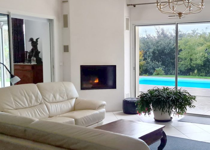 villa-courlis-location-pyla-sejour-bas-entree-03.jpg